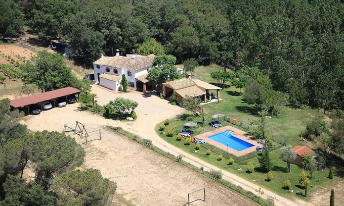 Riudarenes Cottage | Self-catering Can Rajoler for 15 people