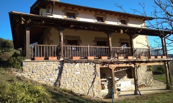 Esteribar Cottage | Self catering Elbegi for 12 people