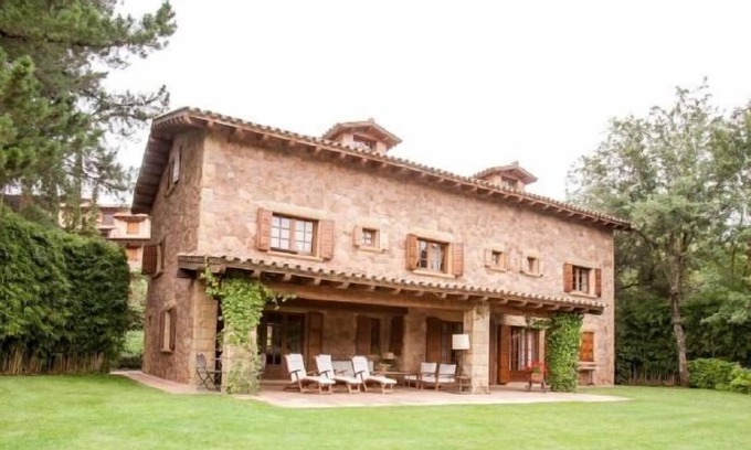 Viladrau House | Self catering Gran Castanyer for 11 people