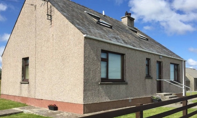 Back House | Self Catering house with lovely sea views, 44 Back