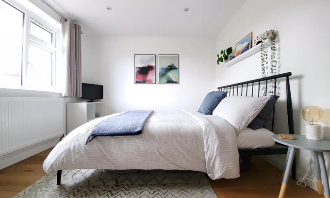 Saltdean House | Self-contained annexe excellent location