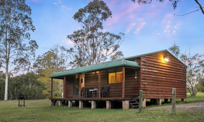 North Rothbury Cottage | Self contained country cottage set on 40 acres