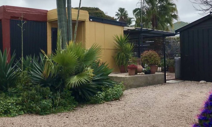 Port Lincoln House | Self contained pet friendly accommodation