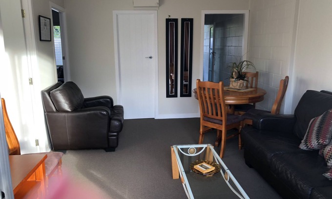 Kaeo Apartment | Self contained unit close to beautiful white sandy beach