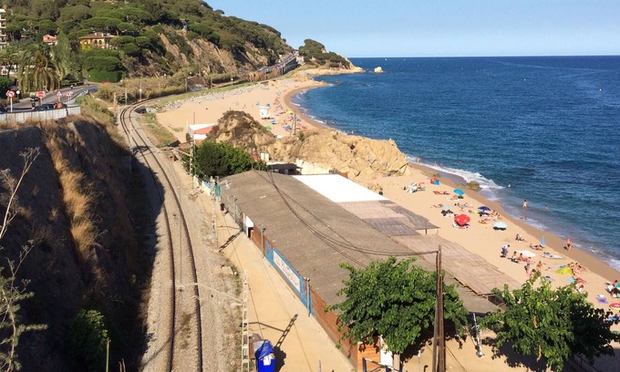 Sant Pol De Mar House | Semi-detached house, 6 people ideal Families, Very quiet area