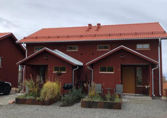 Tallberg Apartment | Semi-detached house with lakeview in Tällberg 6 beds