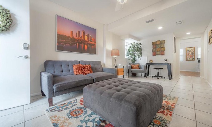 Old Seminole Heights Apartment | Seminole Heights - Foodie Capital of Tampa