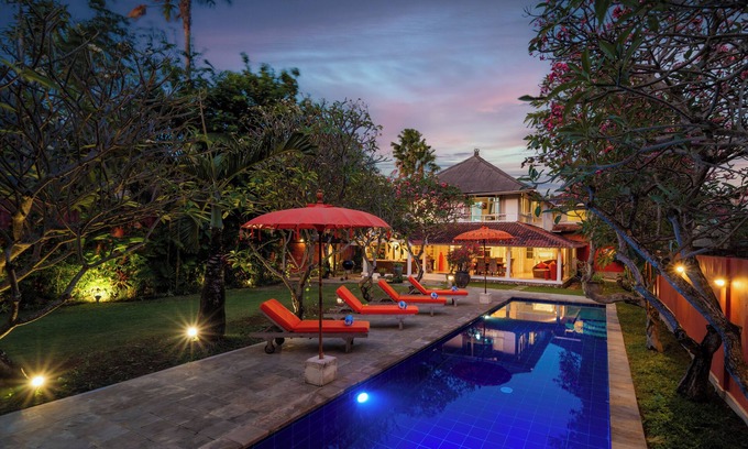 Legian Villa | Seminyak Villa Kubuku 4 bedrooms