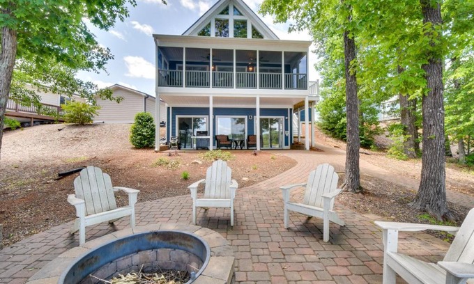 Seneca House | Seneca Lakefront Vacation Rental with Boat Dock!