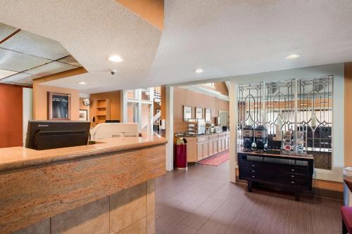 Livermore Hotel | SenS Suites Livermore; SureStay Collection by Best Western