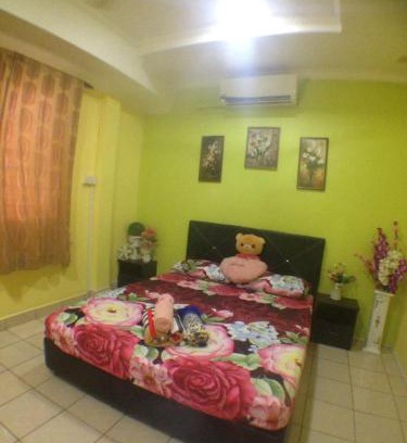 Kota Kinabalu House | Sepanggar Kingfisher Homestay