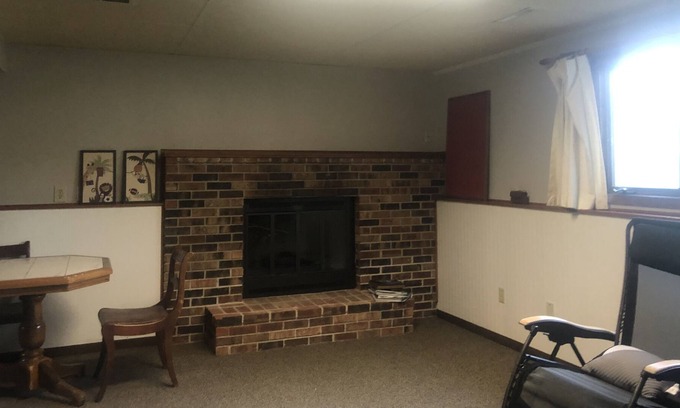West Bloomington House | Separate studio with separate entrance pet friendly