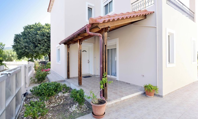 Pastida House | Seraina House