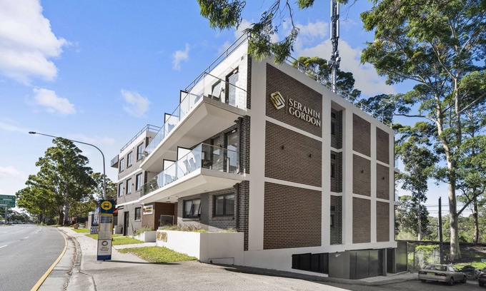 Gordon Apartment | Seranin Gordon