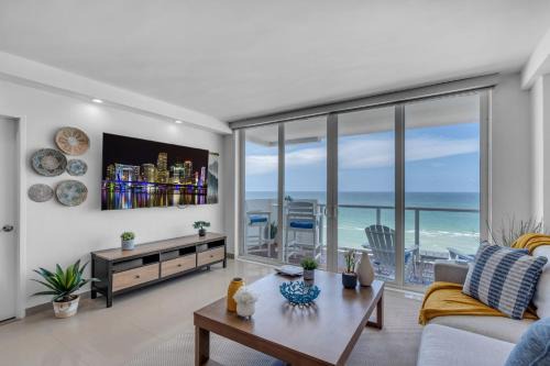 Mid Beach Apartment | Serena Miami Beachfront 2 Bedrooms with Direct OceanView and Parking