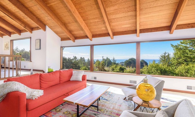 Sea Ranch House | Serene 3 BDR w/Hot Tub, Mins to Shell Beach Trail!
