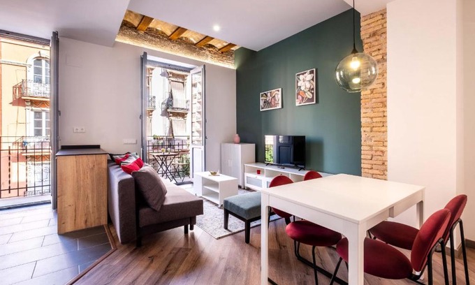 Morvedre Apartment | Serene Apartment with a Relaxing Atmosphere
