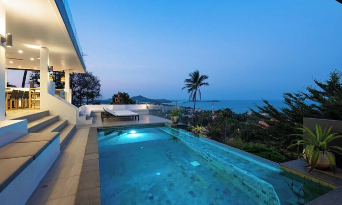 Bophut Villa | Serene Escape: Balcony Villa in Chaweng (KBR20)