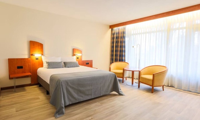 Bosschenhoofd Hotel | Serene Escape in Bosschenhoofd near top Nature trails, water park & local sites