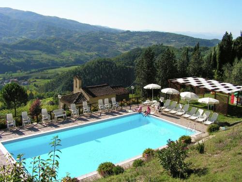 Dicomano House | Serene farmhouse in Dicomano with swimming pool