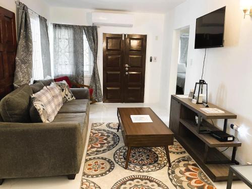 Reading Apartment | Serene Getaway-Newly renovated spacious 2 beds 2 baths