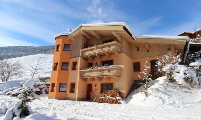 Vorderglemm House | Serene Holiday Home with Infrared Sauna in Salzburg