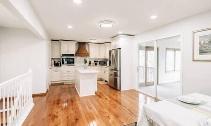 Richfield House | Serene Home 4 Miles to MOA and Airport l King Bed
