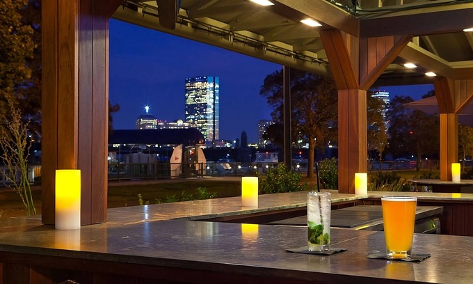 East Cambridge House | Serene Hotel w/Indoor Pool and ArtBar Dining Near Harvard