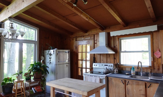 Saint-Sixte House | Serene house/chalet near Ottawa (Saint-Sixte)