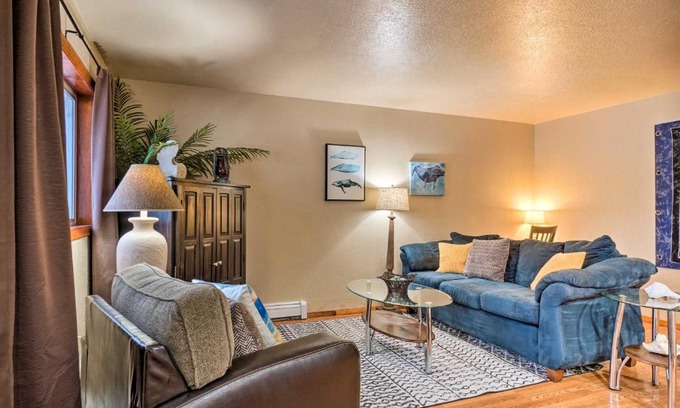 Kenai Apartment | Serene Kenai Condo Less Than 4 Mi to Kenai Beach!