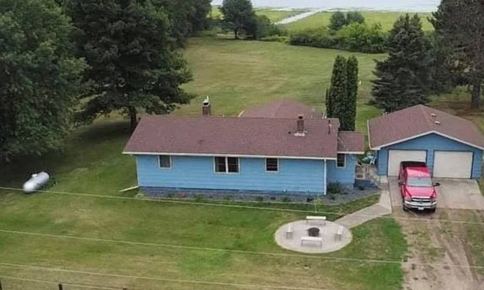 Indian Shores House | Serene Lake House by Big Sandy Lake with tons of activities like fishing.