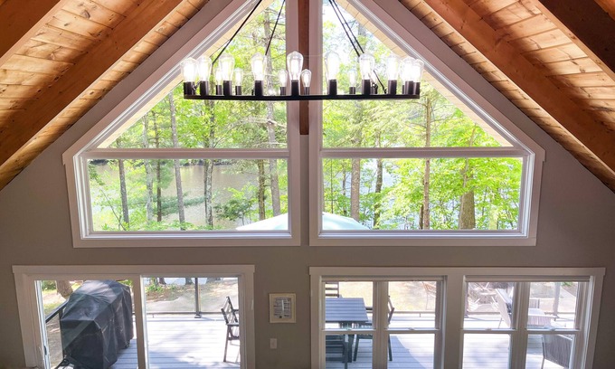 Lake Arrowhead House | Serene lakeside retreat