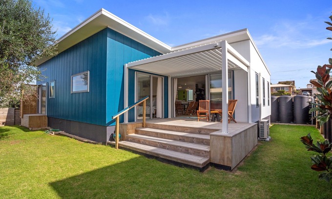 Waihi Beach House | Serene on Seaforth - Waihi Beach Holiday Home