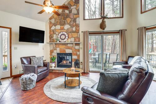 Albrightsville House | Serene Poconos Cabin with Hot Tub and Beach Access!