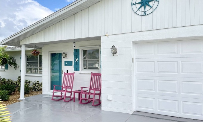 Englewood House | Serene Retreat - 5 mins to Beach, with Beach Gear, Firepit, Bicycles
