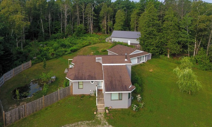 Cheboygan House | Serene "Sol Retreat" by the Shores of Lake Huron and Mackinac Island
