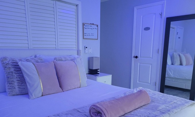 Spring Hill Apartment | Serene Suite+ Private Entrance, by beaches, lakes, Springs, state park and more!