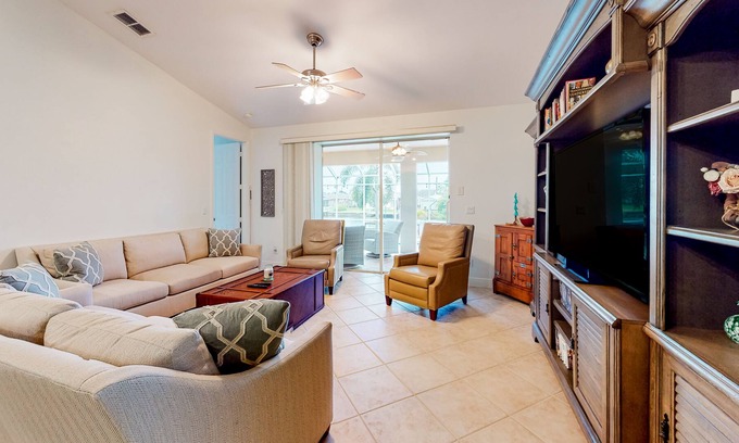 Fort Myers Shores House | Serene Waterfront Haven | House in Fort Myers
