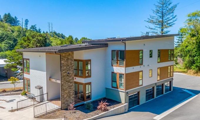 Gold Beach Apartment | Serenity at Deerhaven