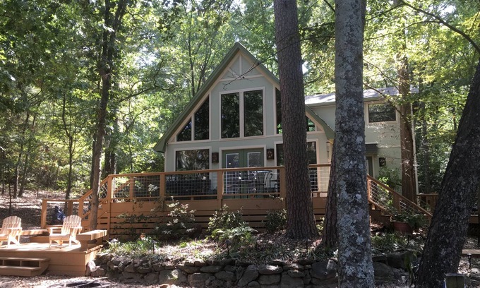 Scroggins House | Serenity. Beautiful Lake Cypress Springs Cabin with Boat Slip.