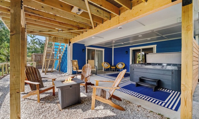 Beaver Shores House | Serenity @ Beaver Lake: Views, Hot Tub & Game Room