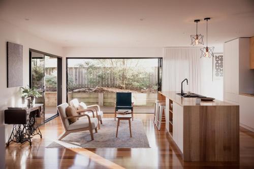 Turners Beach House | Serenity by the Sea