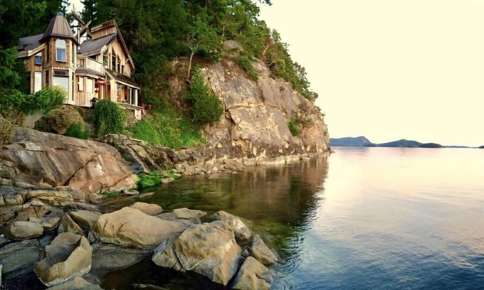 Galiano Cabin | Serenity By The Sea Retreats