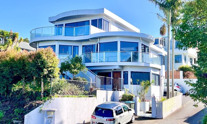 Hillsborough House | Serenity Cove Retreat - 15 mins to airport