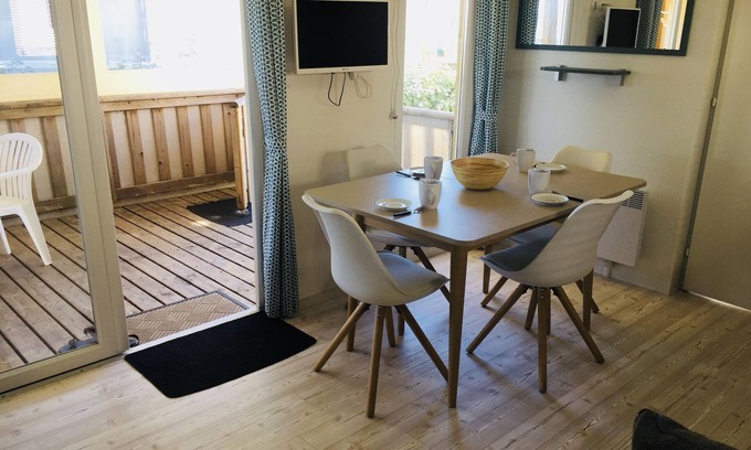 Morbihan House | Serenity facing the sea - Mobilhome 8p at Le Conguel Holiday Village *