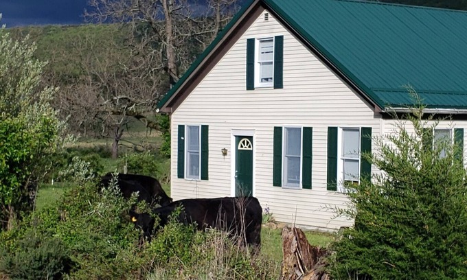 Green Spring House | Serenity Farm is near Romney, WV. & Cumberland, Md. Close to Oldtown Md.