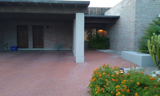 Tucson House | Serenity in the Desert!
