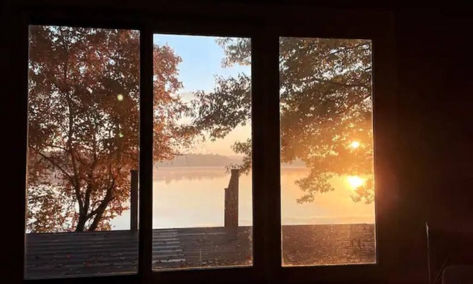 Deerwood House | Serenity on Serpent - Entire Home on Serpent Lake, Year-Round Enjoyment