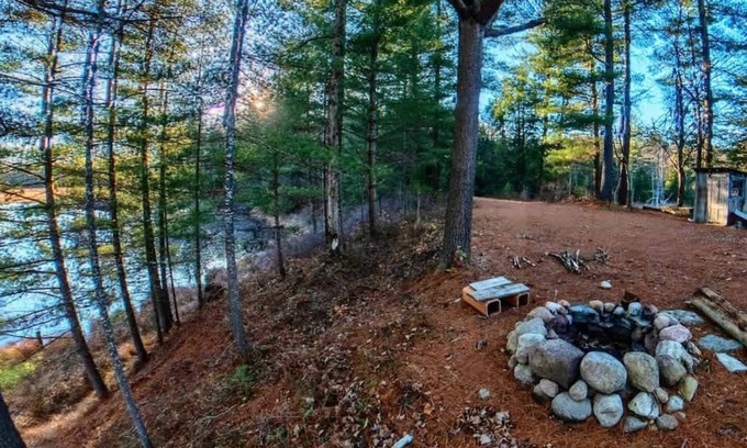 Glenfield House | Serenity Point Dome-Romantic Escape Private Pond