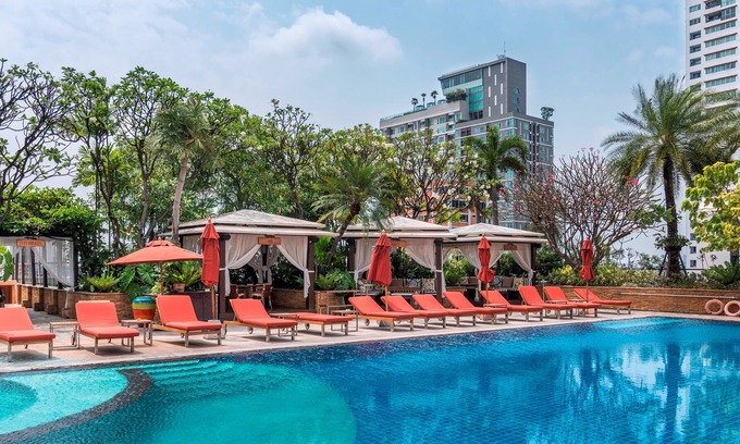 Yan Nawa Apartment | Serviced 2 Bed SKY VILLAS with Pool, View and BTS